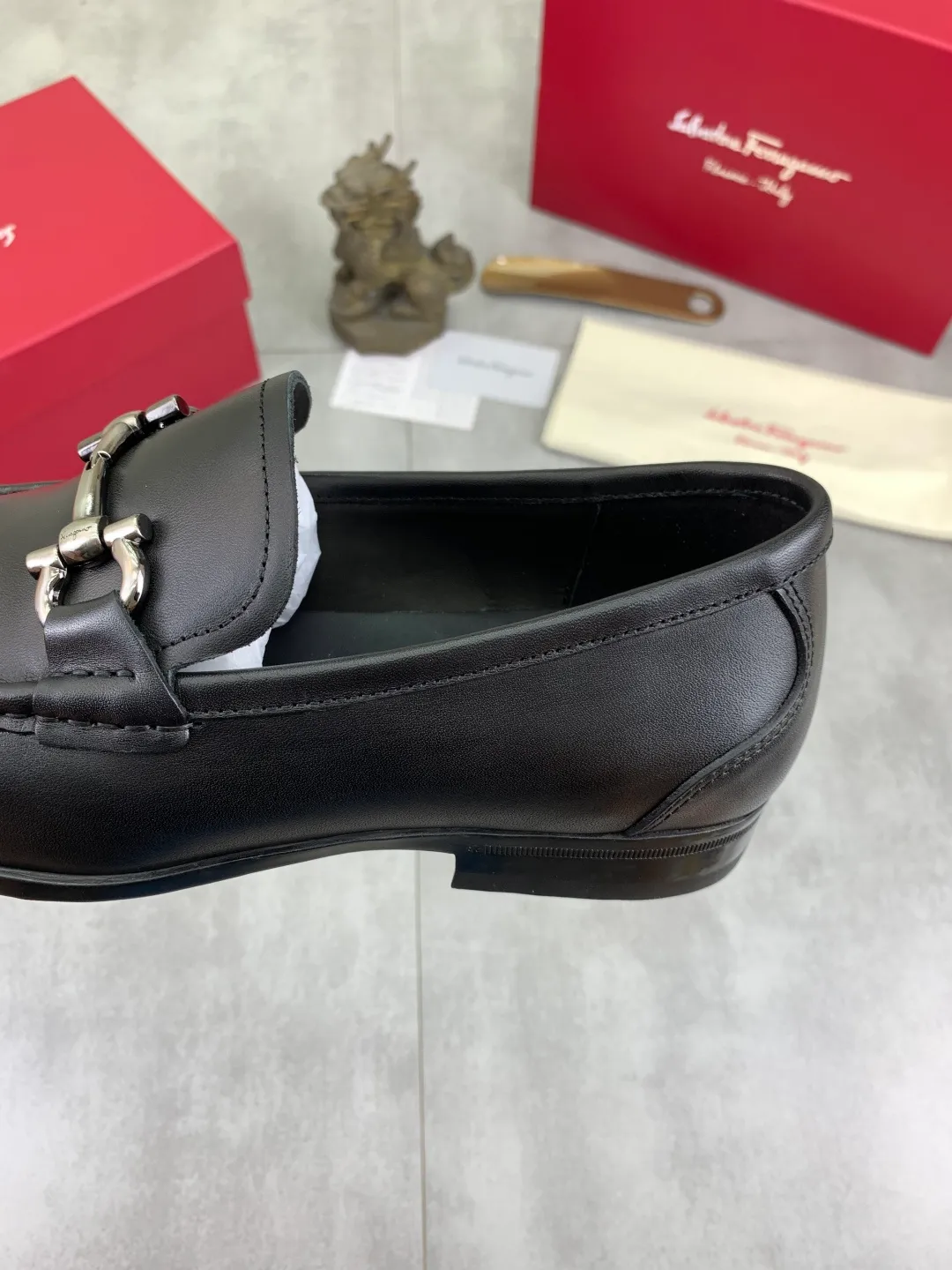 Men's shoes 💰P480 new high quality [Ferragamo/Ferragamo] latest model original imported calfskin, imported cowhide lining + original luxury metal buckle + original combination outsole Comparison without pressure Code number: 38-44 (45 customized)